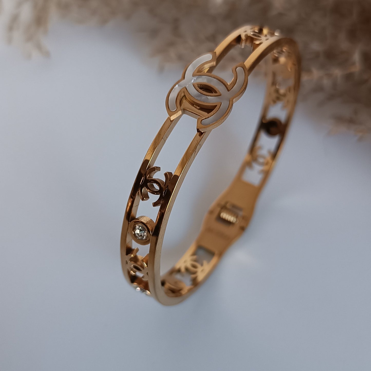 brazalete C abierto